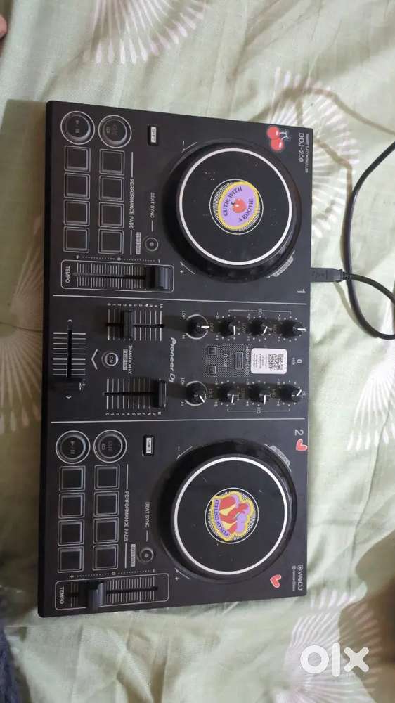 Pioneer DJ console