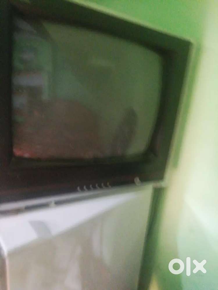 LG TV  24 inch