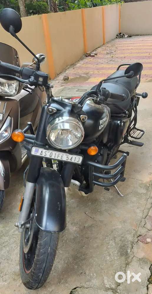 Royal Enfield - Classic 350 ( 7500KM)