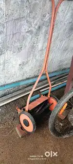 Grass cutting machine for garden