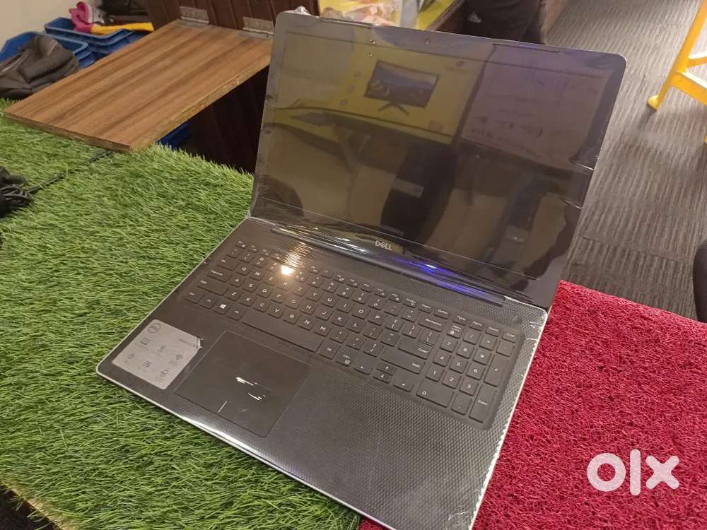 Dell laptop core i3 10th gen Ram 8GB HDD 1tb