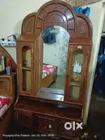 Dressing table