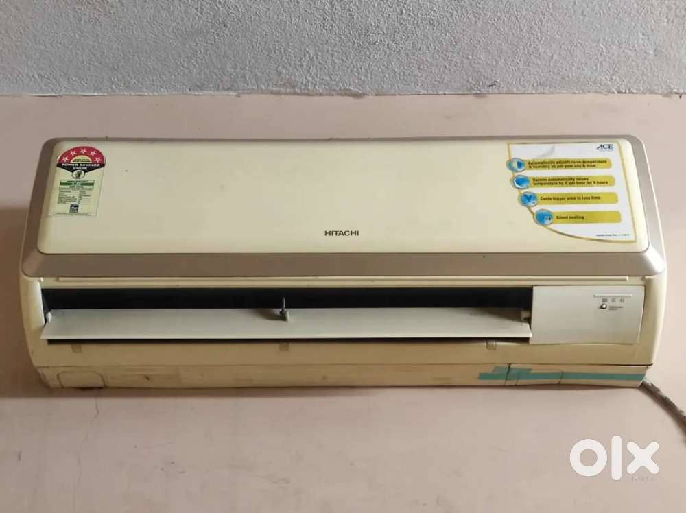 Hitachi AC In very good condition.