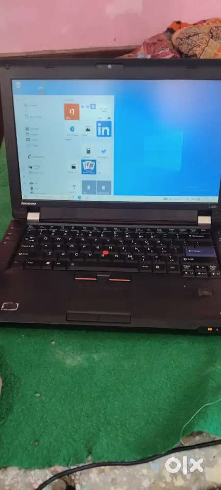Lenovo laptop 4/512gb