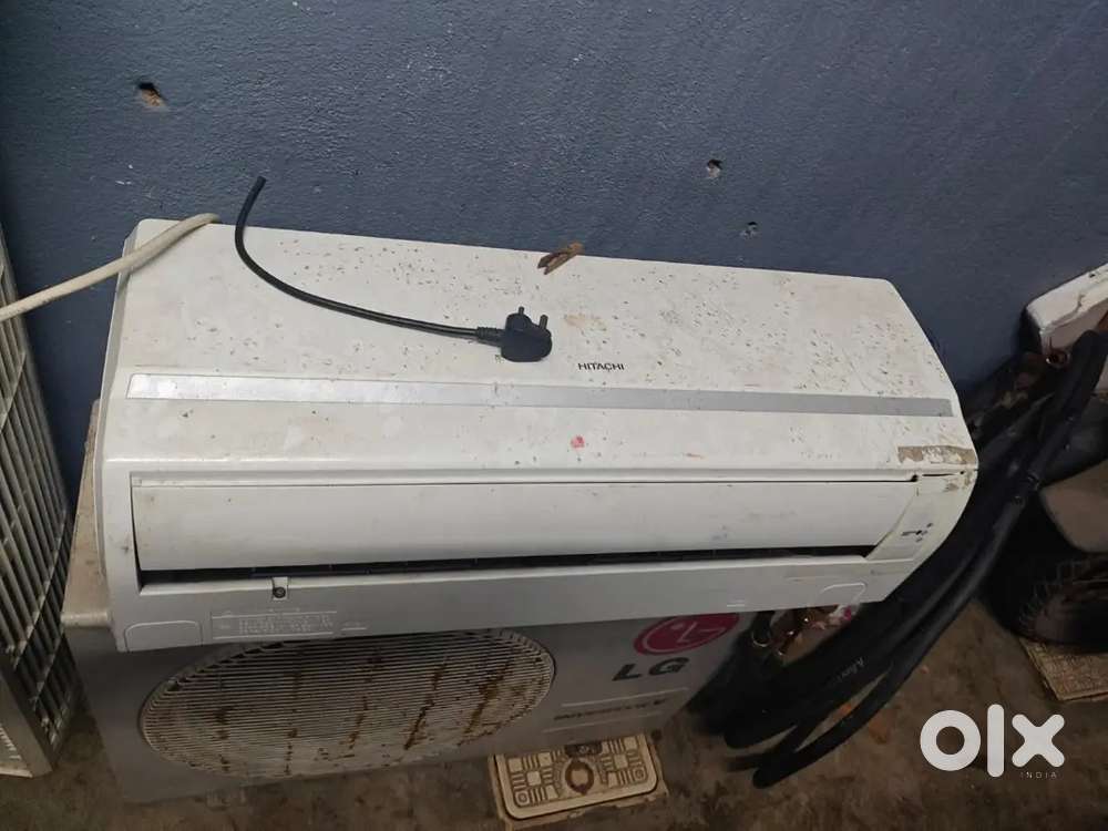 Voltas  and hatichi 1 ton