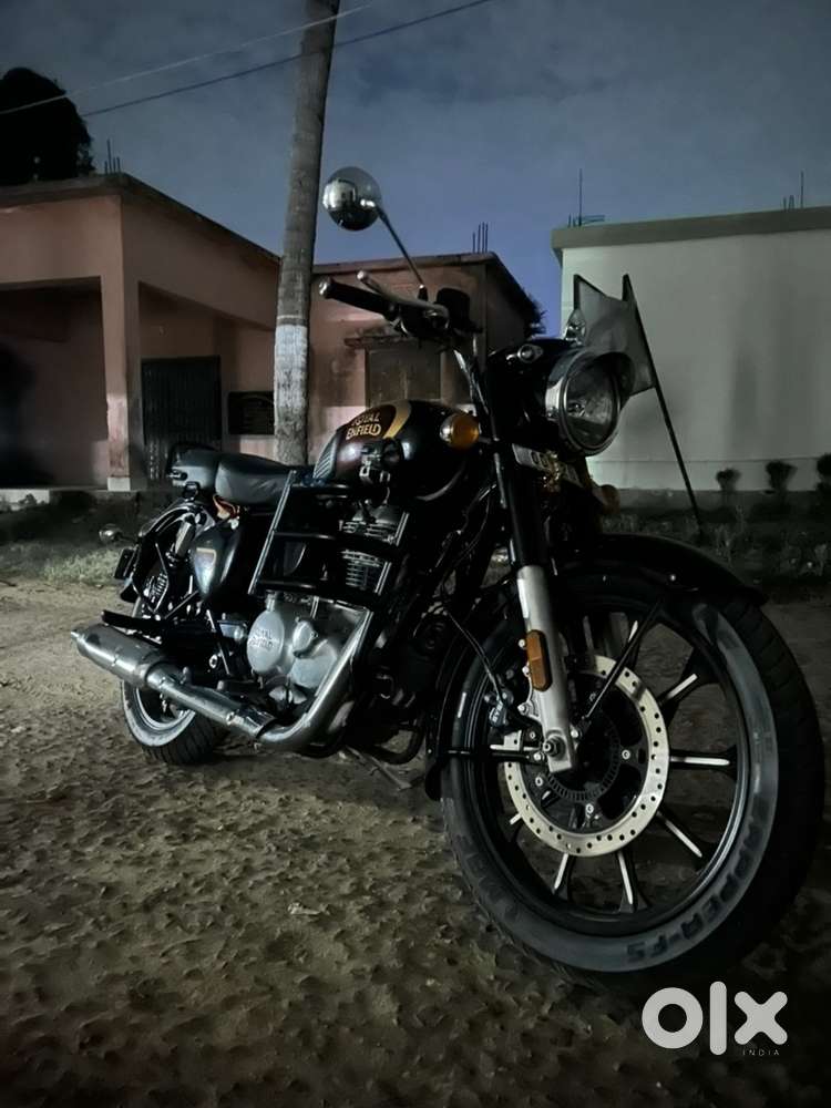 Halycon black