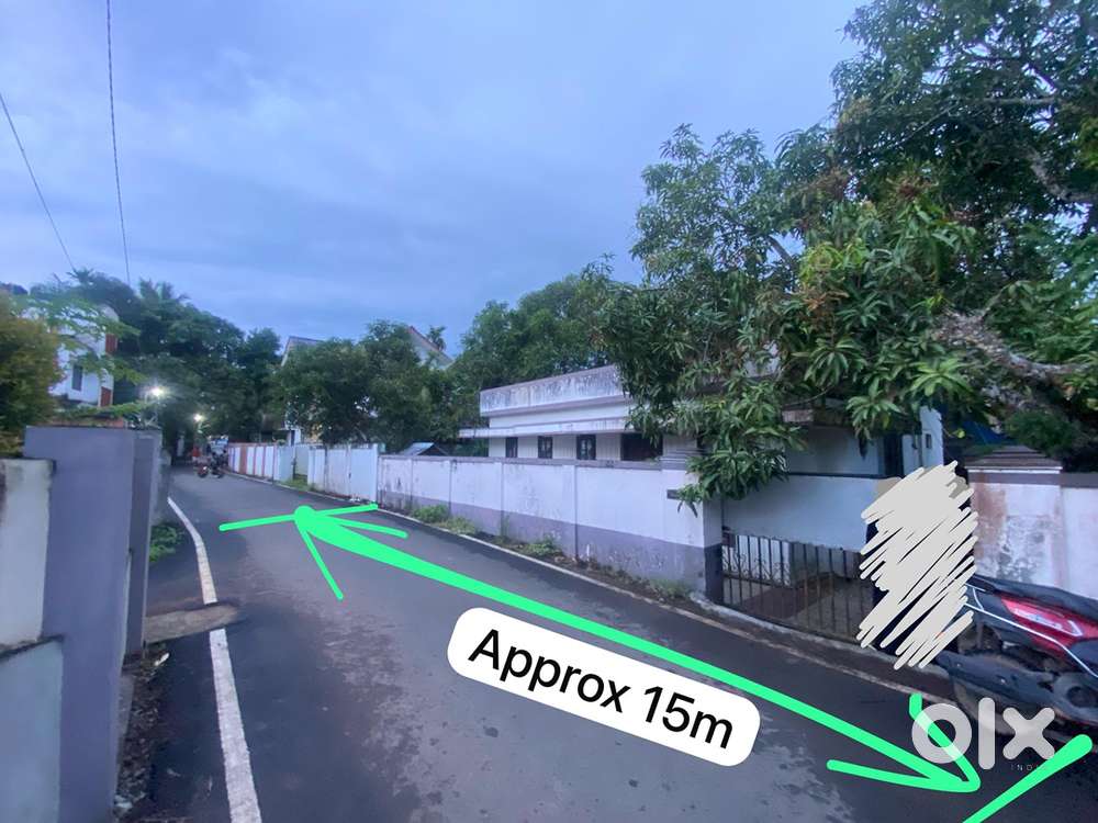 5.5 cent square plot near to Vandanam hospital