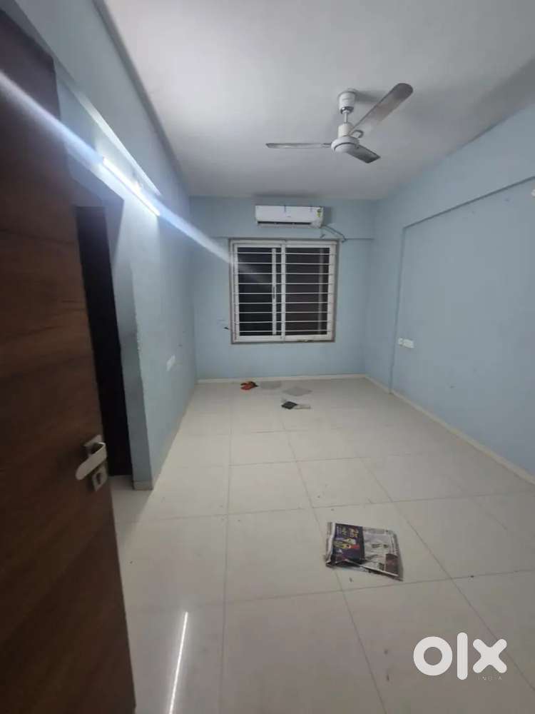 Flat for rent in gated society with full of aminities