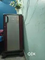 Whirlpool refrigerator 180 litre