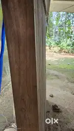 Family coat teak bed