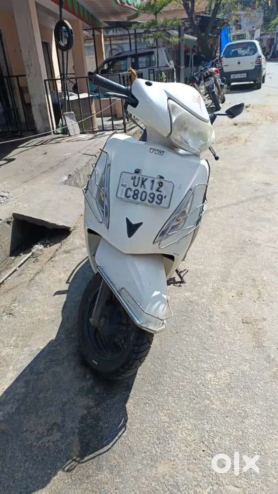 TVS Jupiter white color