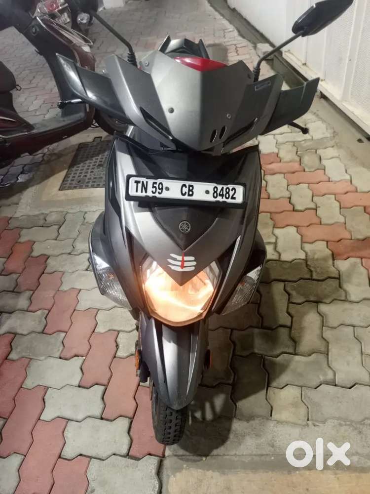 YAMAHA ZR125 STREET TRAVELR