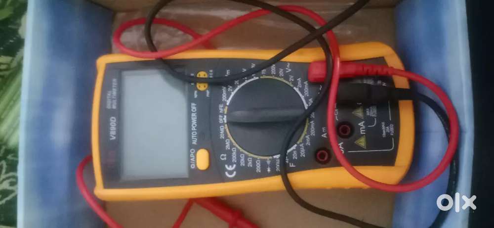 Digital multimeter