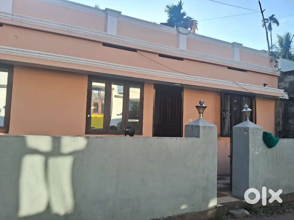 Single storied independent house 2BHK house for rent @10000