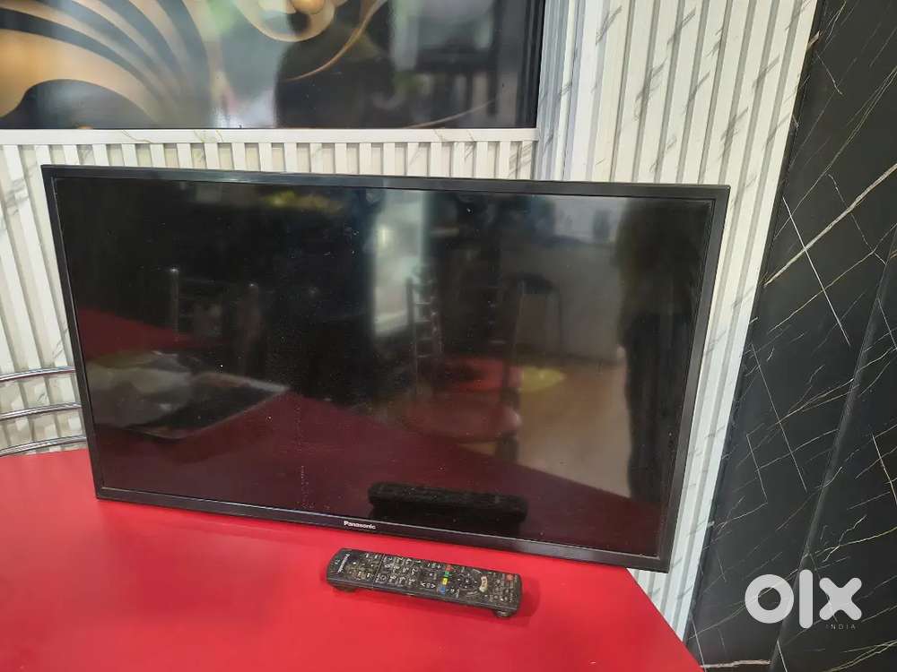 Panasonic 32 Led tv good condition smart tv not android