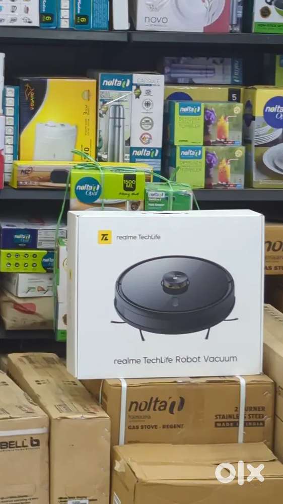 realme TechLife Robot Vacuum