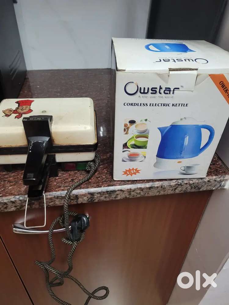Sandwich maker and electric kettle