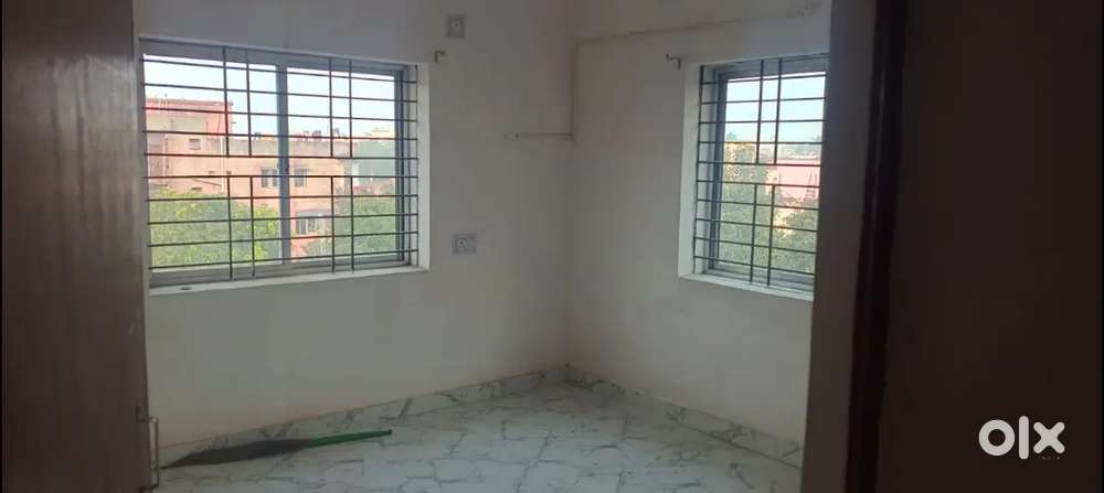 3 bhk flat for sell in kadma ashok path 50l