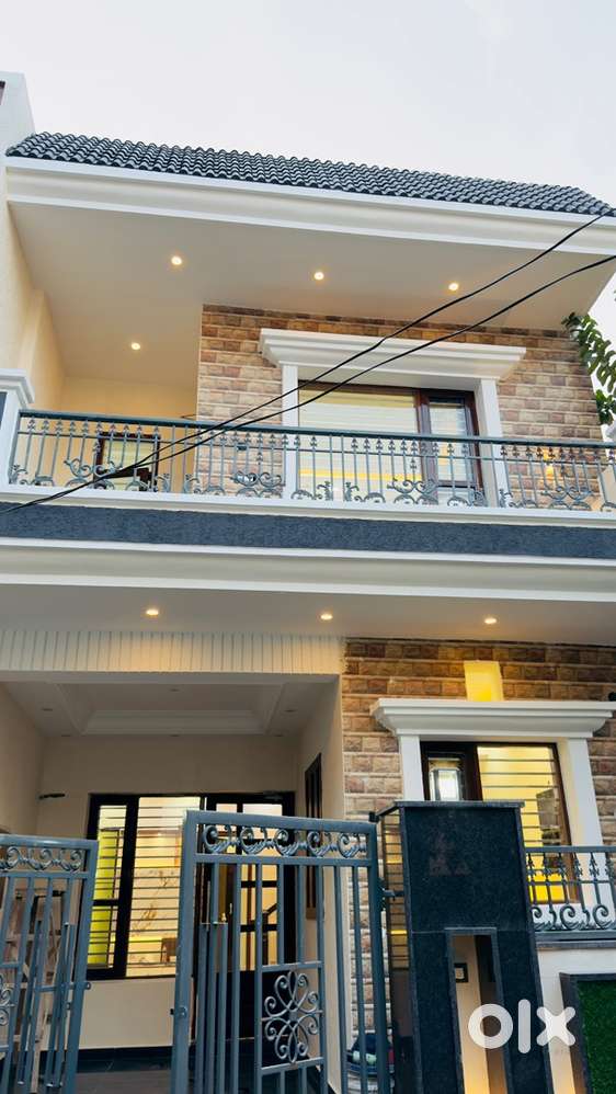 Ultra-luxurious Brand New kothi  On-Road Zirakpur  Prime Location