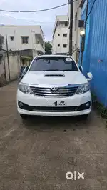 Toyota Fortuner 2013