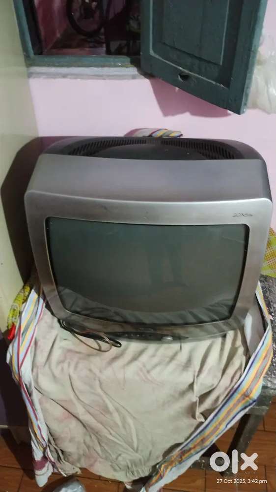 Selling tv onida brand name