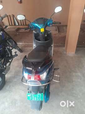 Electric scooter for urgent sale. 32000