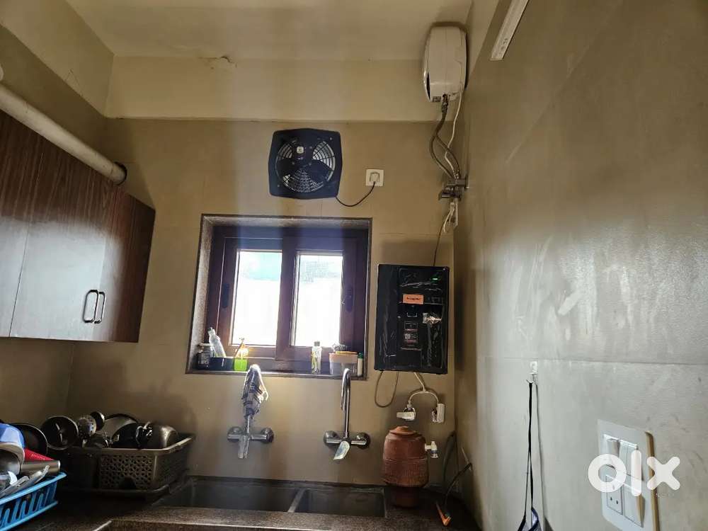 Need a girl flatmate for 2 BHK flat in a fully furnished house