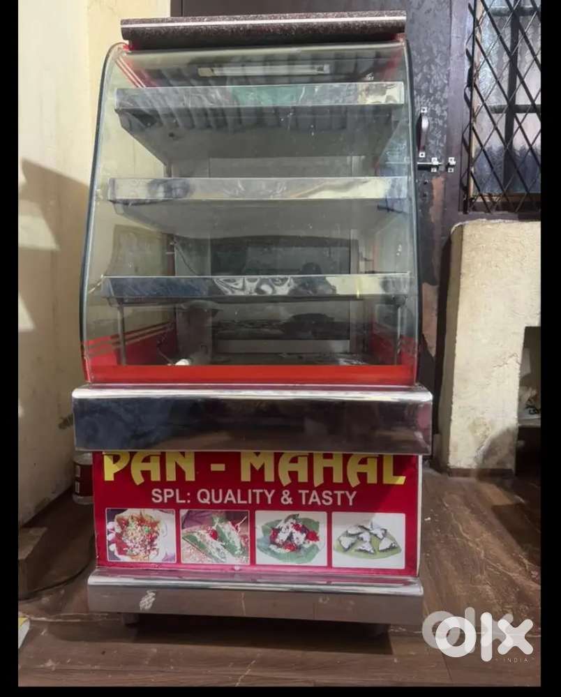 Commercial Sweet/Snack Display Counter - Excellent Condition