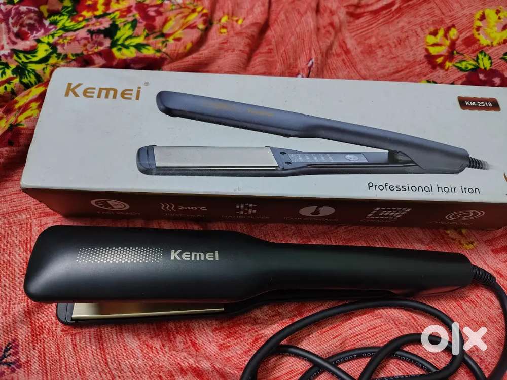 Brand New Electronic Hair Statener For Sale Total New Showroom Condn