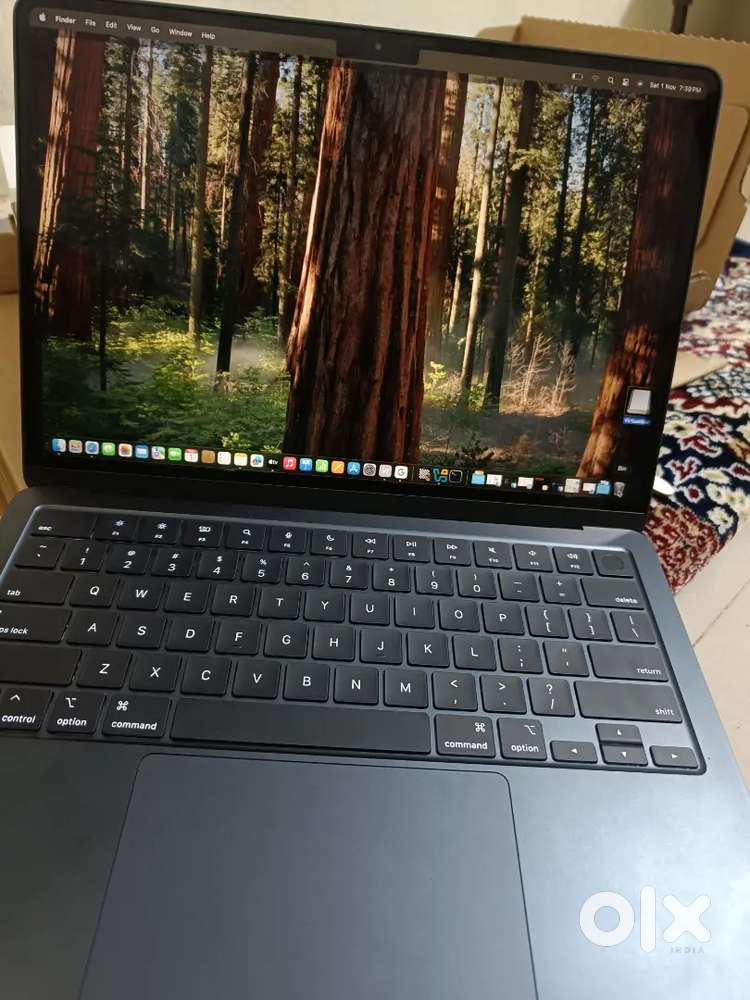 Macbook air M4 16gb ram and 512 gb ssd