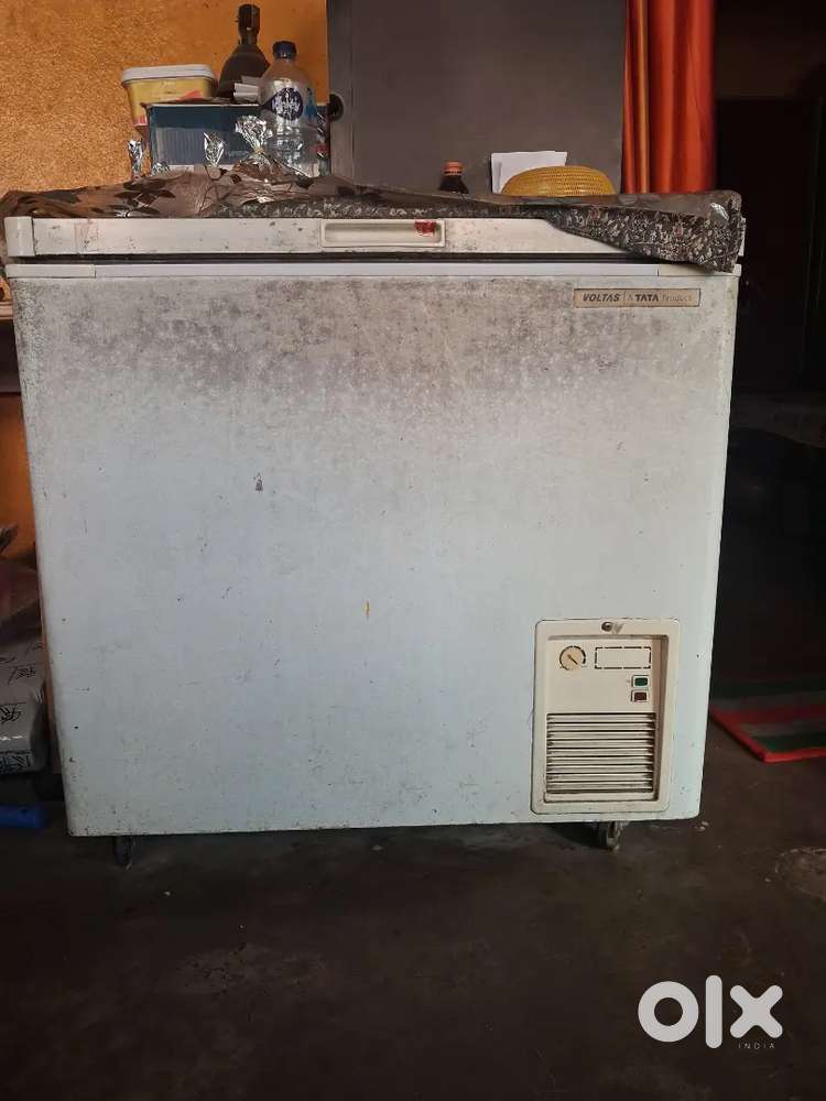 Voltas 220L Deep Fridge