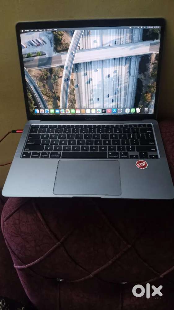 MacBook Air M1 256 gb 8 gb