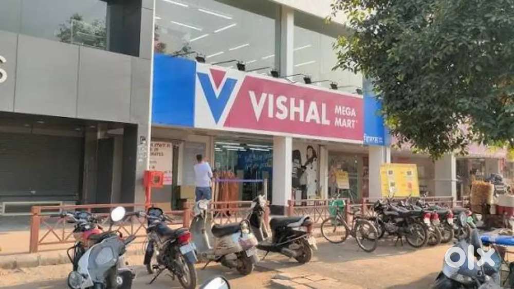 Vishal mega Mart hiring boys and girls