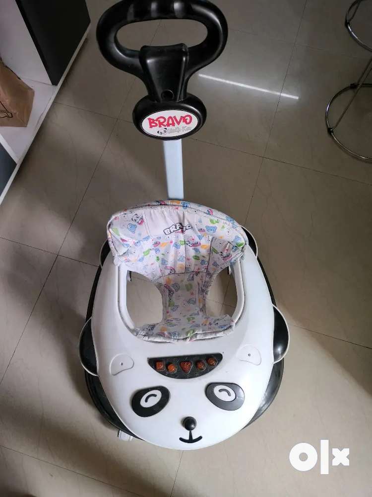 White Panda  Walker with  handle for kid in good condition