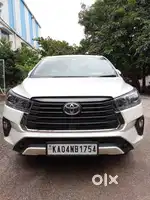 Toyota Innova Crysta Touring Sport 2.7 AT, 2022, Petrol