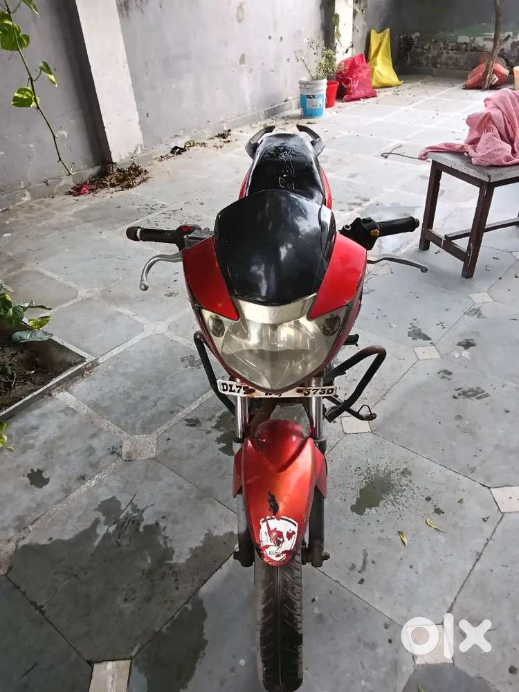 Good condition bike bss thoda time sa khdi hai new tyre hai bilkul ..