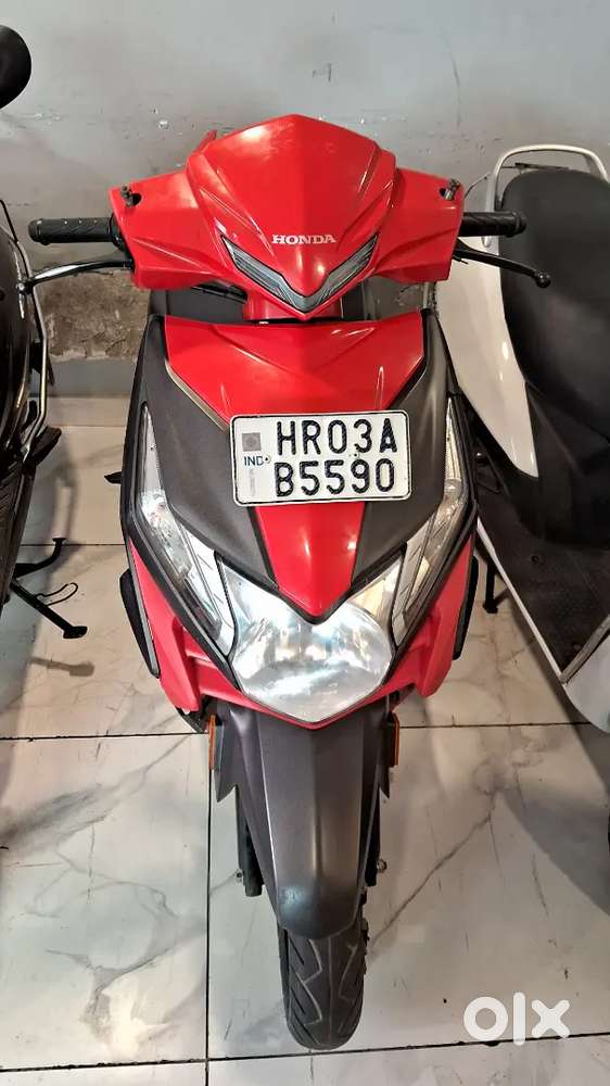 Honda dio .