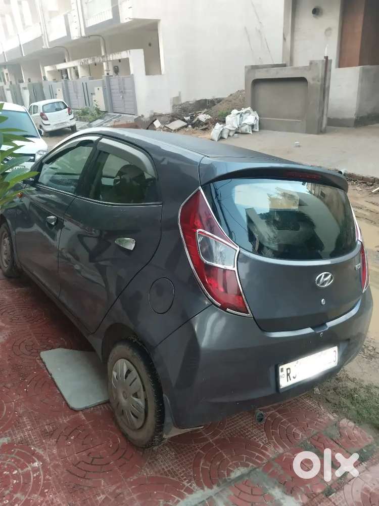 Hyundai EON 2016 LPG 61390 Km Driven