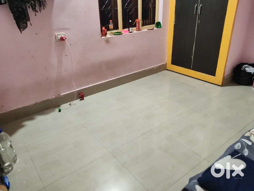 Shared room for girls
