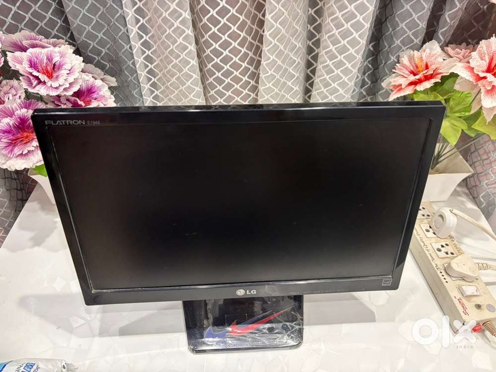 Mouse , cpu, key board ,Moniter