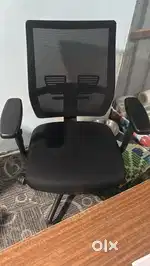 SS TRADING AND COMPANY USED OFFICE FURNITURE