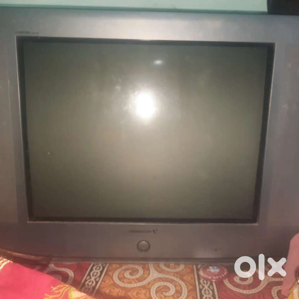 Tv new condition flate smart tv
