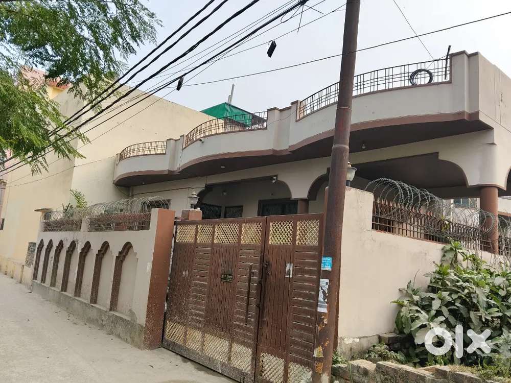 2700 Sq Feet House For Rent Ideal For Hospital or Office