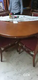 6 seater round dining table for sale