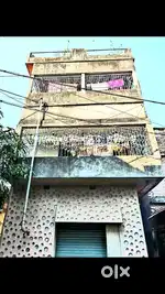 Plot alongwith flat for sale