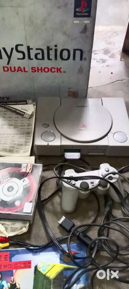 Play station 1 complete set