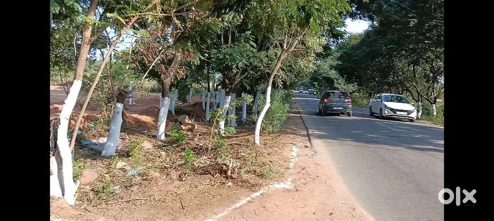HMDA200 sq.yards North east corner plot for sale in cheeriyal hyd