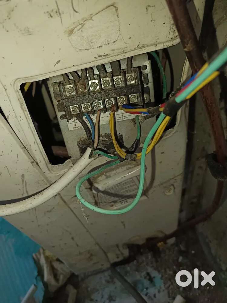 इलेक्ट्रिकल काम के लिए हेल्पर और मैकेनिक चाहिए जबलपुर में फील्ड वर्क