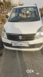 Good condition gadi hai with alloy wheel and 2 tyre new