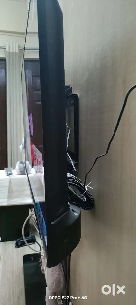 One plus android 32 inch TV, 4 years old, with very good condition